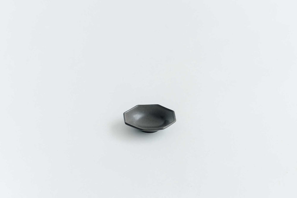 Awabi ware 八角豆皿
