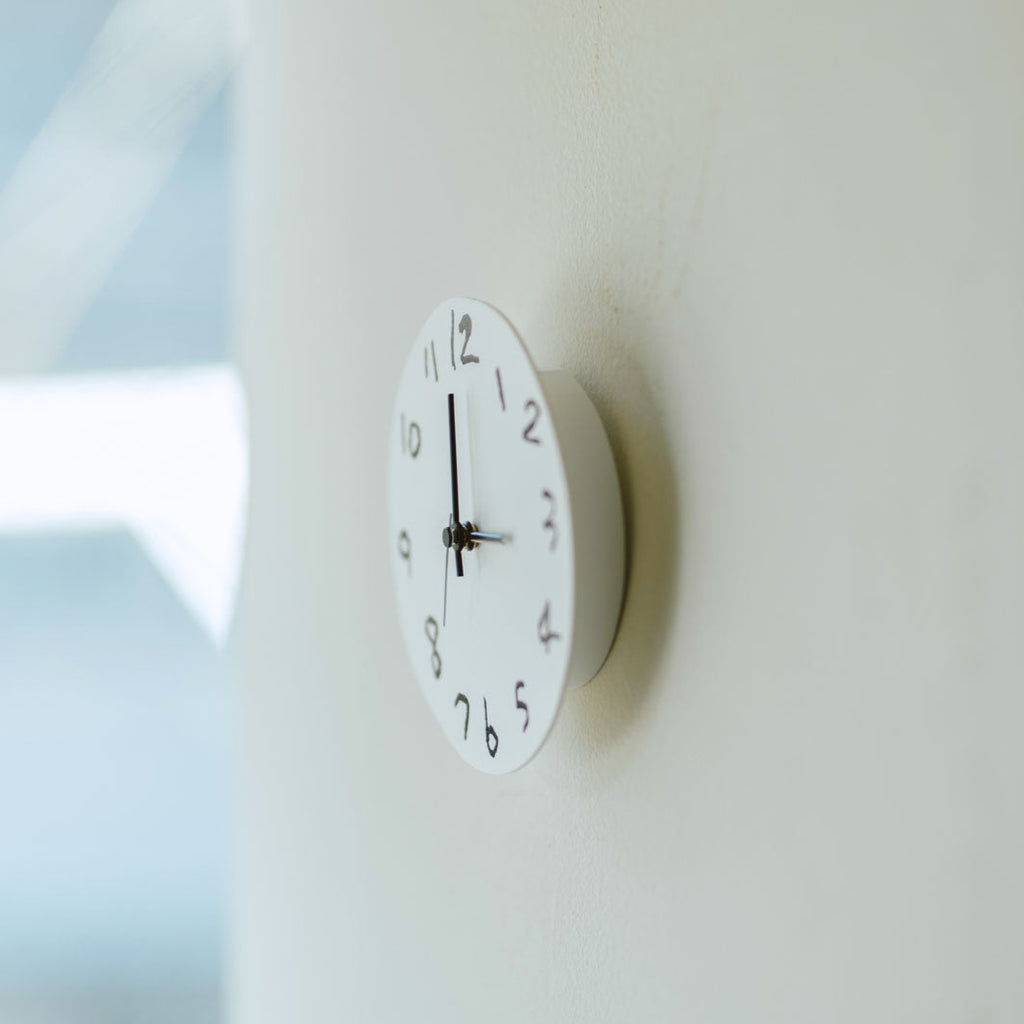 《お一人さま2点限り》' About ' wall clock  Yuki MIKAMI × 岩㟢紙器